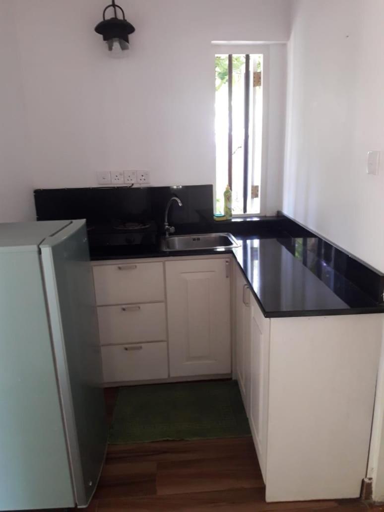 Hostel Residence Bentota Extérieur photo