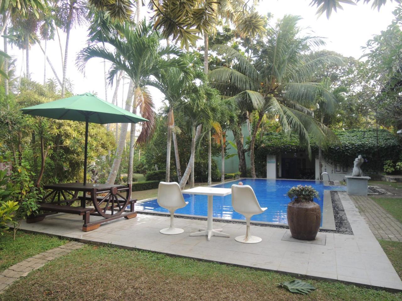 Hostel Residence Bentota Extérieur photo